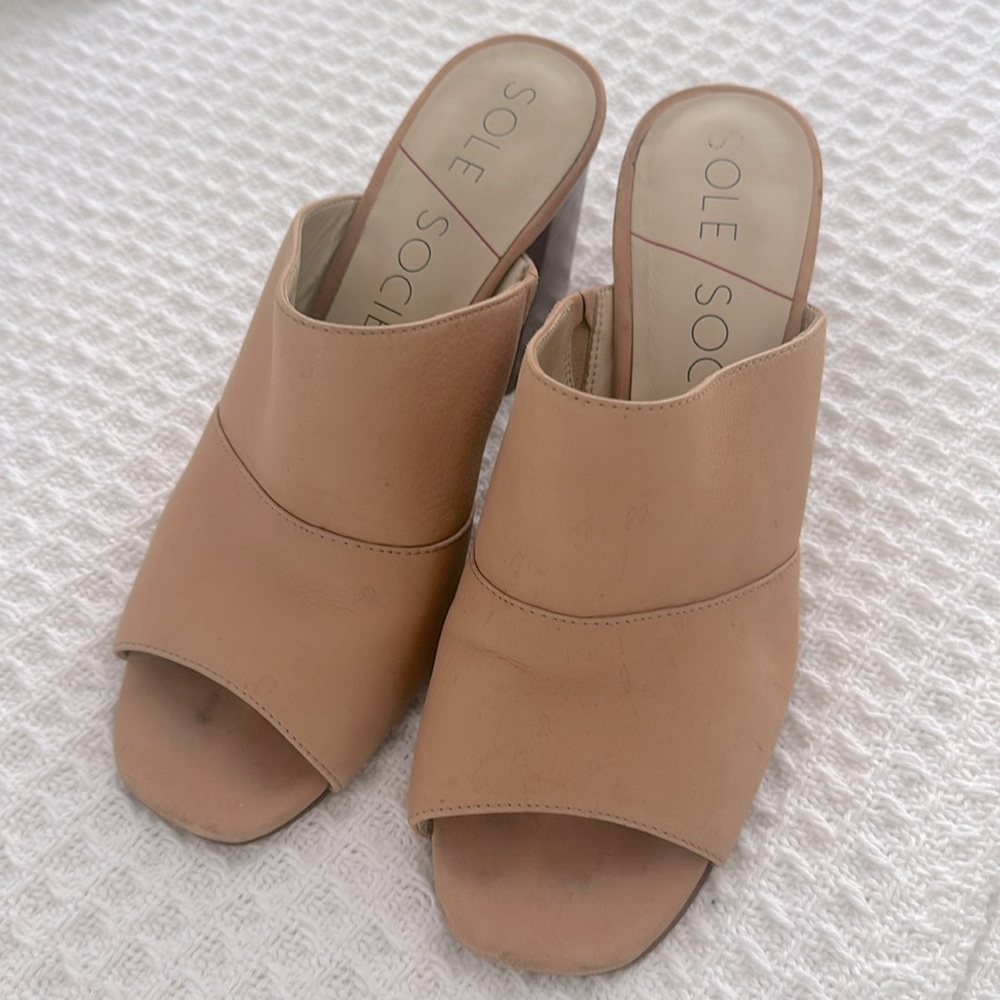 Sole Society Camel Slides Size 7.5/38